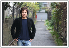 ���q �T��